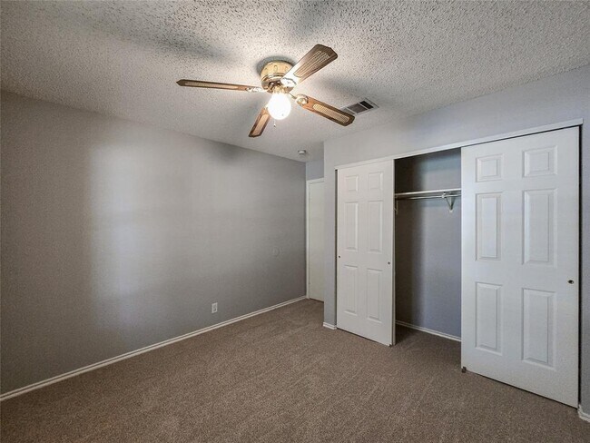 Building Photo - 1318 Chalk Ln