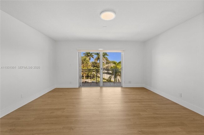 Building Photo - 455 S Pine Island Rd