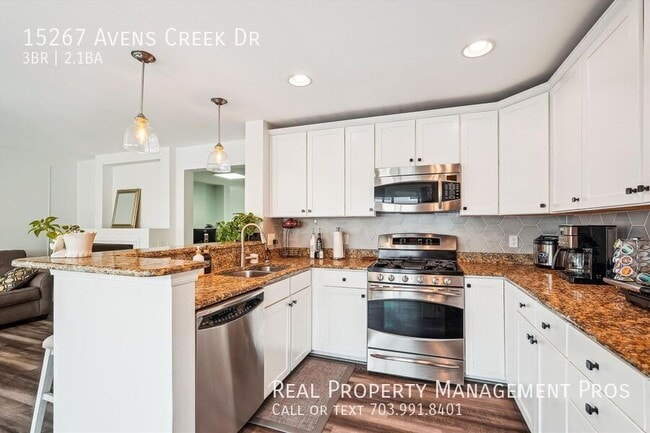 Building Photo - 15267 Avens Creek Dr