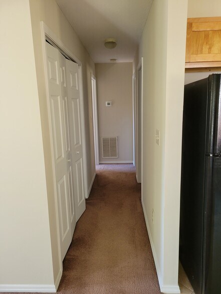 Building Photo - 458 Austin St