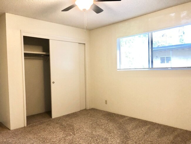 Interior Photo - 626 W 1st Ave