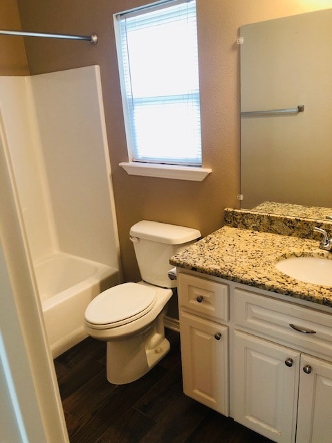 master bath. - 1630 Samples Rd