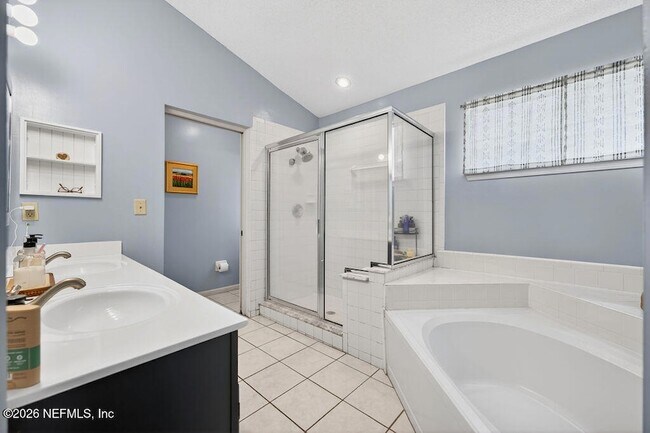 Building Photo - 3534 Millcrest Dr