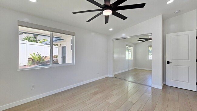 Building Photo - Waialae Nui Ridge - Renovated 4 bedroom, 3...