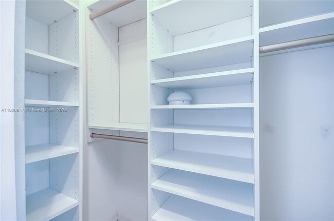 Building Photo - 11331 NW 44th Terrace