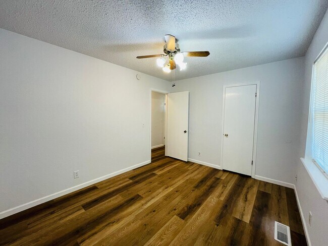 Building Photo - Current remolded home in Union School District