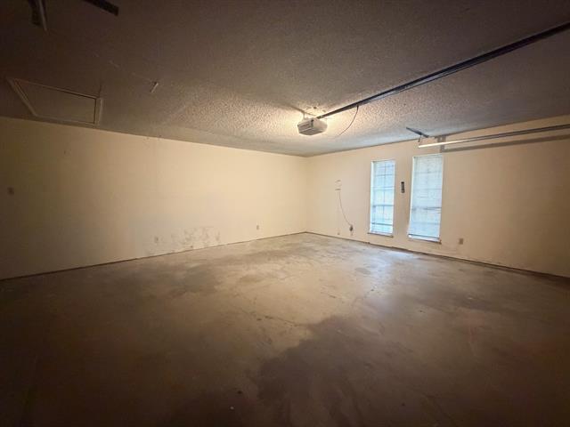 Building Photo - 1103 Scarlet Oaks Cir