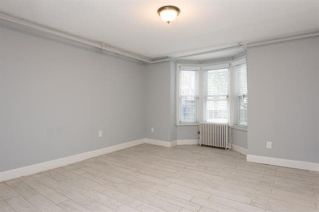 Building Photo - 64 Bowers St