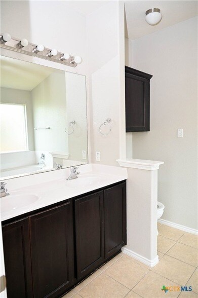 Building Photo - 9602 Fratelli Court