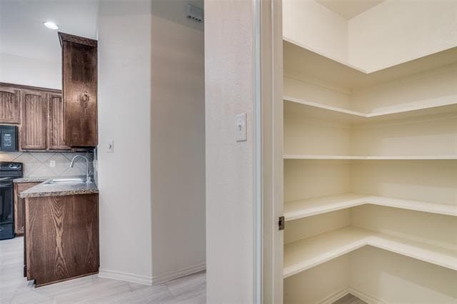 Building Photo - 2153 Colby Ln