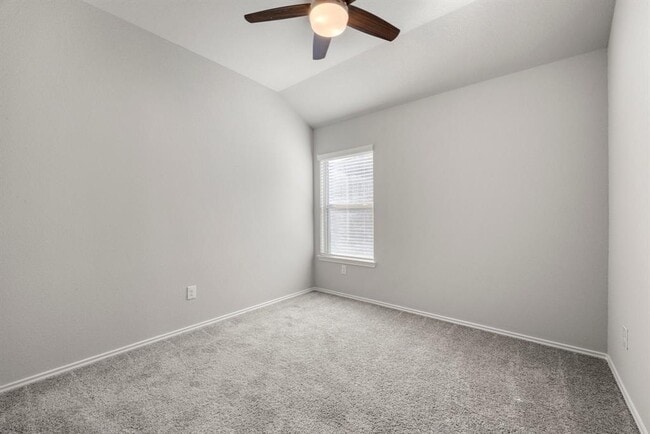 Building Photo - 5808 Begonia Ct