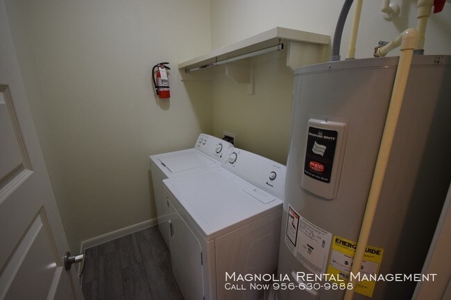 Building Photo - Medical Ridge Apartments