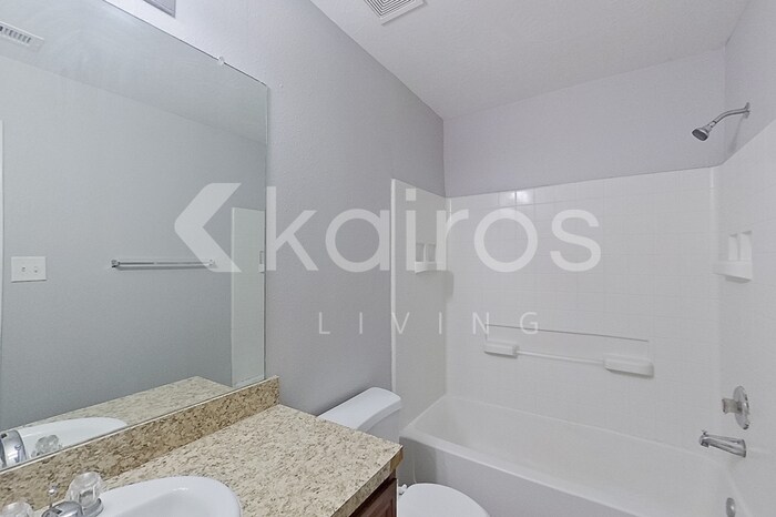Building Photo - 871 Darbydale Crossing Ln