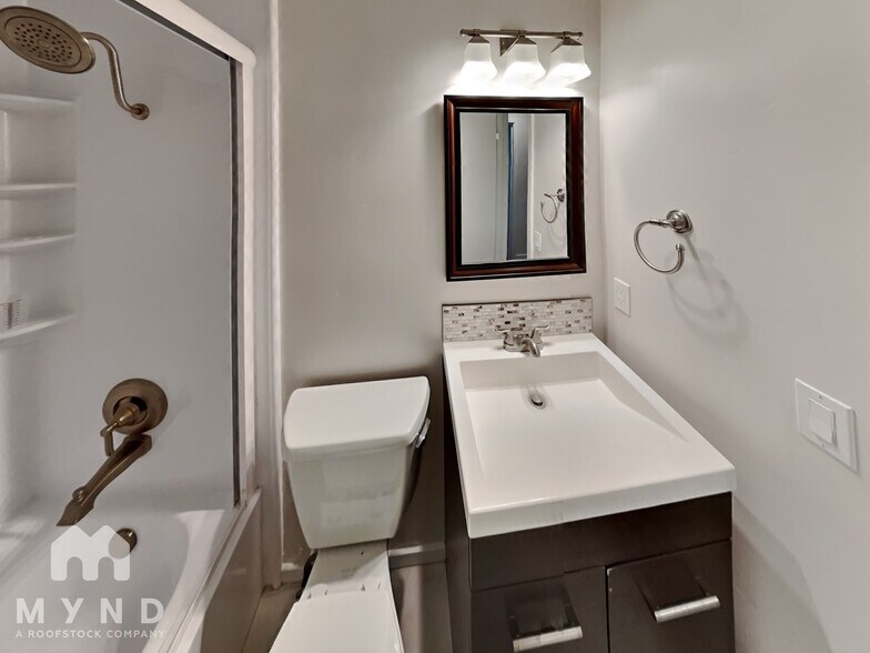 Building Photo - 5936 Marshwell Way
