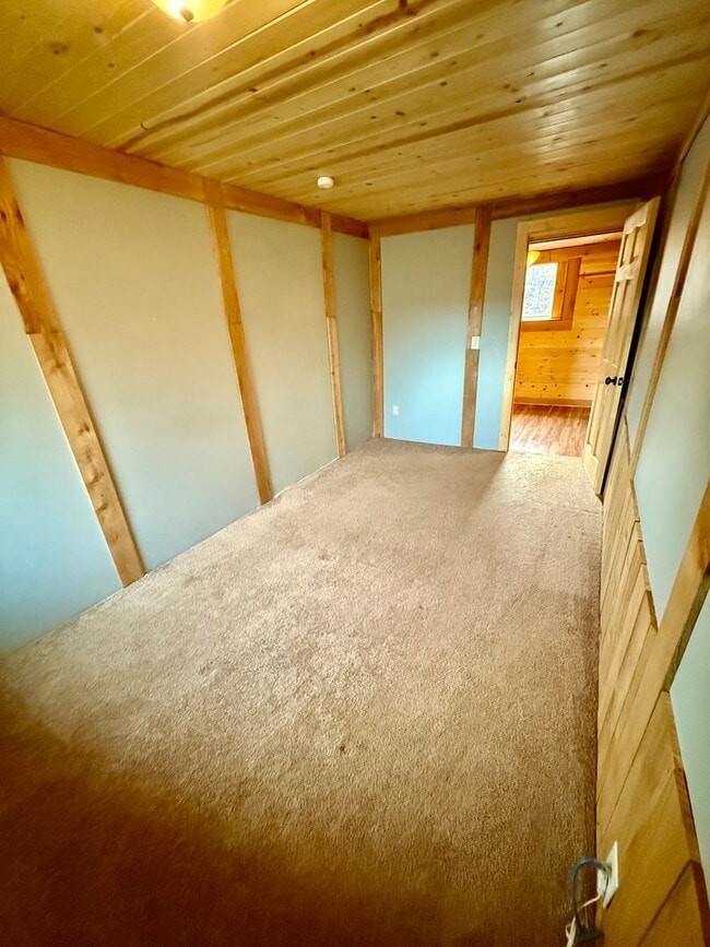 Building Photo - 2bd Home for Rent in Fairbanks!