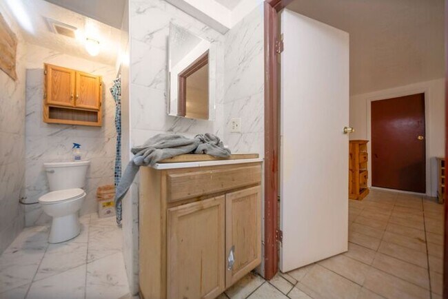 Building Photo - Remodeled Bungalow Style Home w/ Basement
