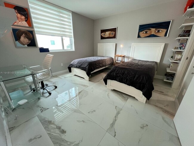 Building Photo - 55 SE 6th St