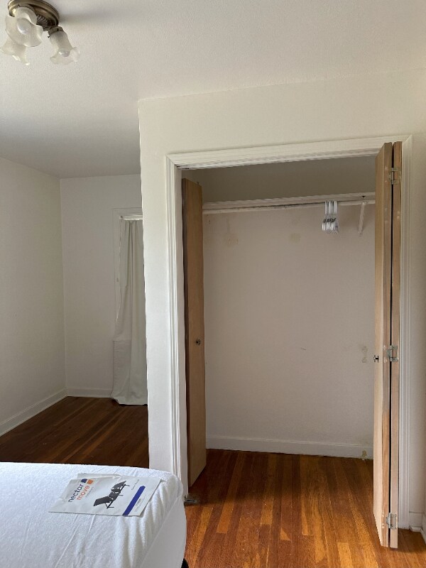 Building Photo - 206 S Madison St