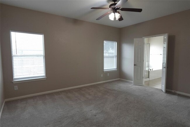 Building Photo - 1114 Boxwood Loop