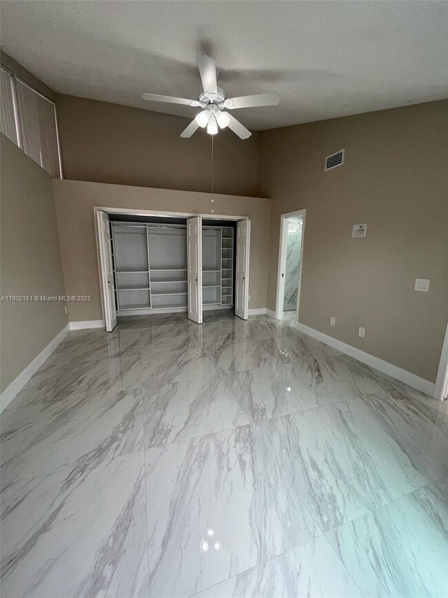 Building Photo - 5416 Eagle Lake Dr