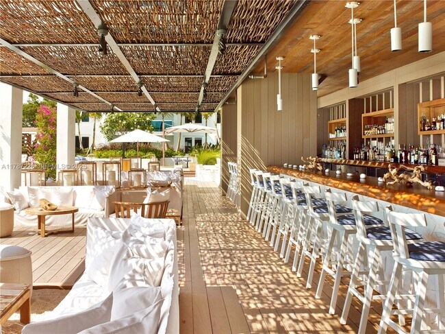 Building Photo - 2301 Collins Ave