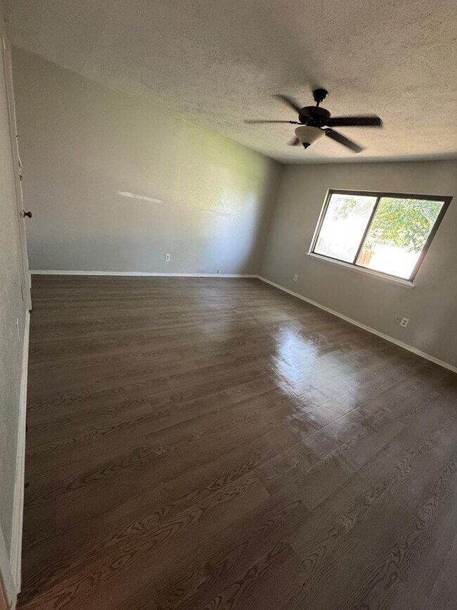 Building Photo - A hassle-free lifestyle