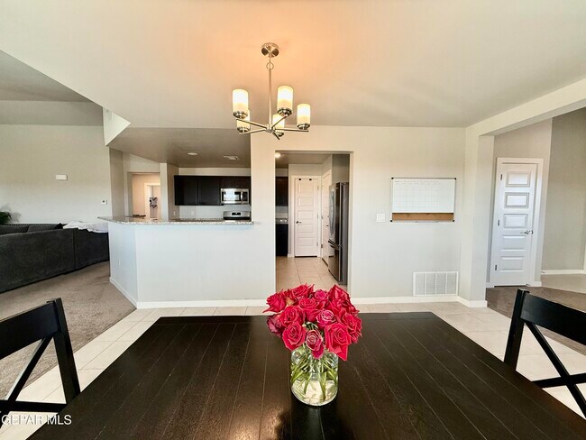 Building Photo - 11860 Ernest Rd