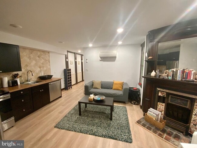 Building Photo - 1837 16th St NW