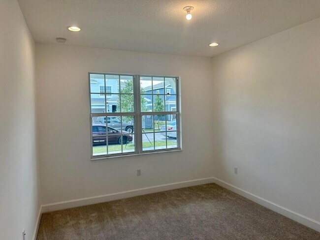 Building Photo - 1346 Harvester Xing