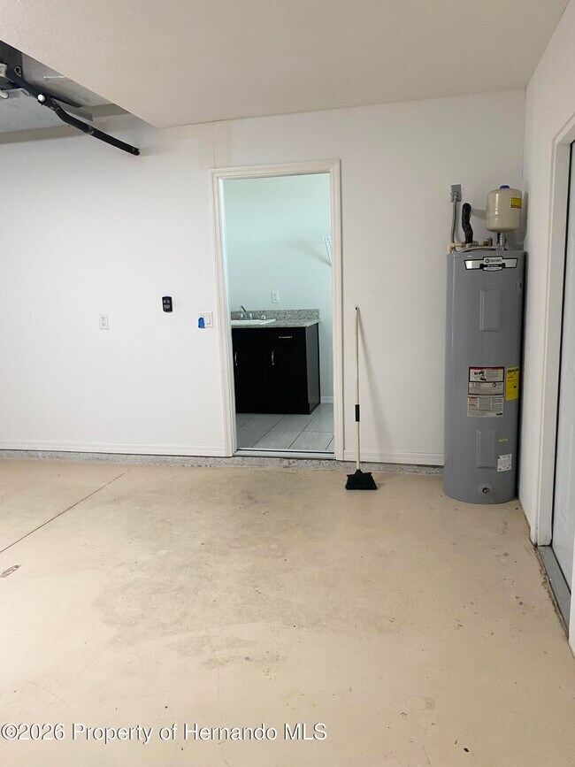 Building Photo - 5635 Pillar Ave