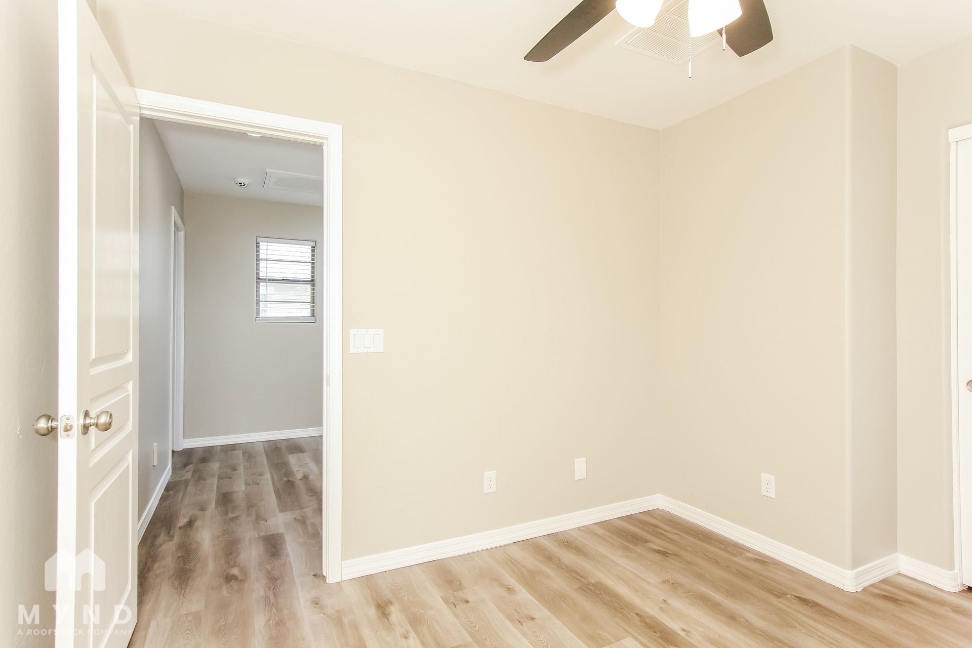 Building Photo - 451 S Hawes Rd