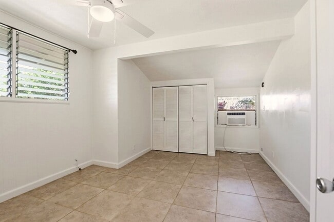 Building Photo - Fantastic 3 Bedroom, 2 Bath in Kailua