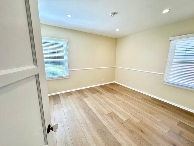 Building Photo - 2544 N Keystone St