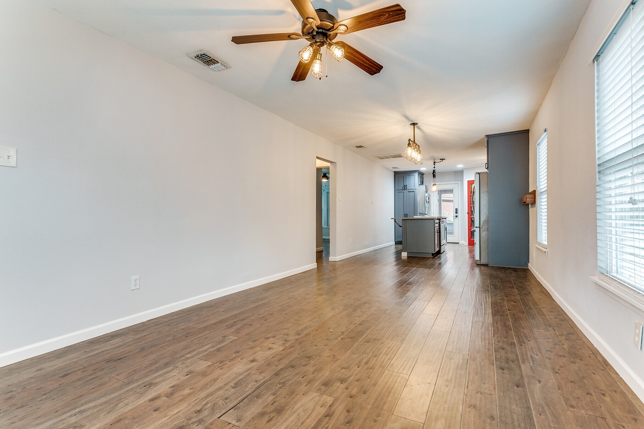 Building Photo - 326 Simon