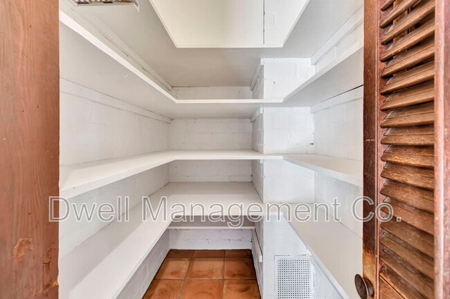 Building Photo - 9120 Wakarusa St
