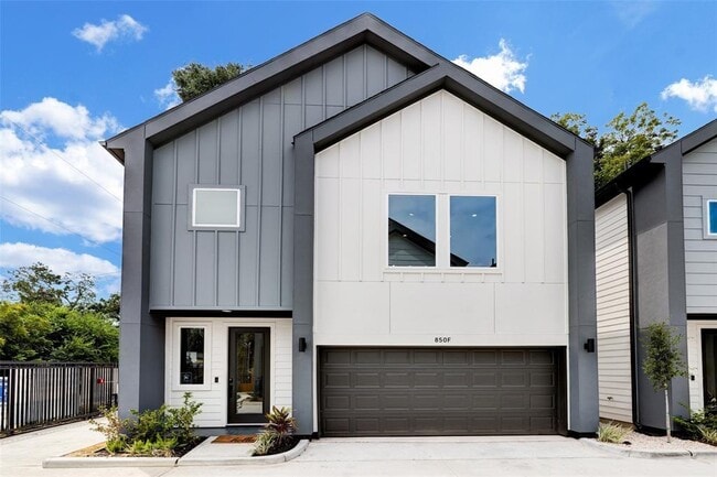 Building Photo - 846 Elkhart St
