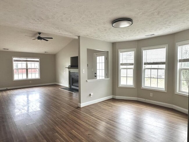 Building Photo - 5656 Seafield Ln