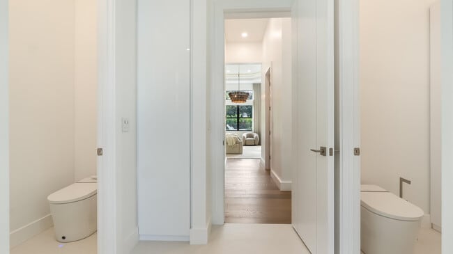 Building Photo - 17400 Rosella Rd