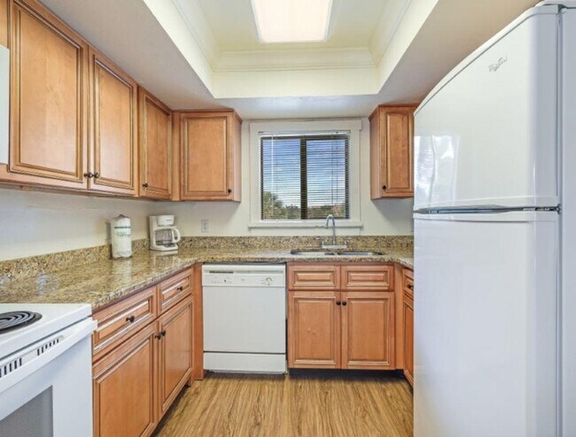 Building Photo - 7785 Estero Blvd