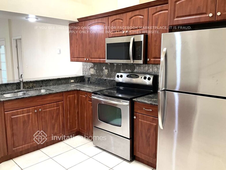 Building Photo - 4439 Northampton Dr