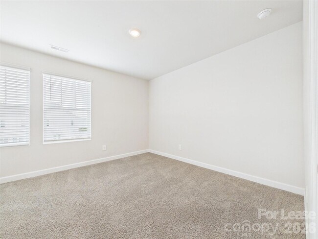 Building Photo - 1768 Braemar Vlg Dr