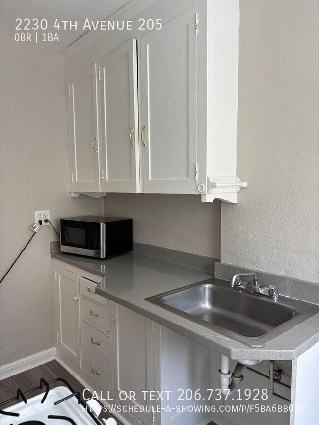 Building Photo - 2230 4th Ave