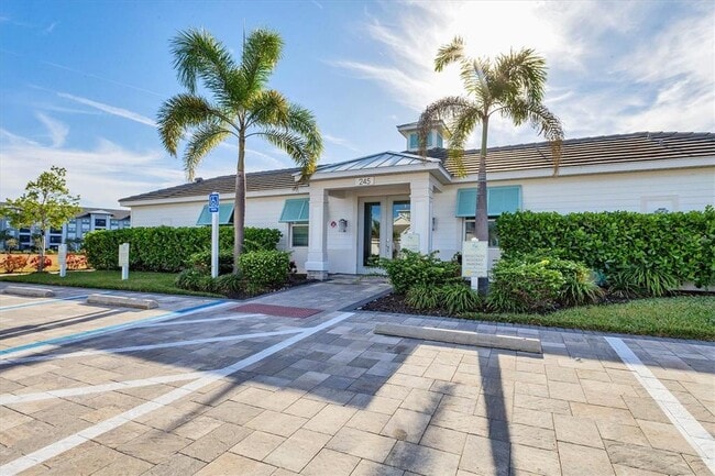 Building Photo - 123 O'keeffe Cir