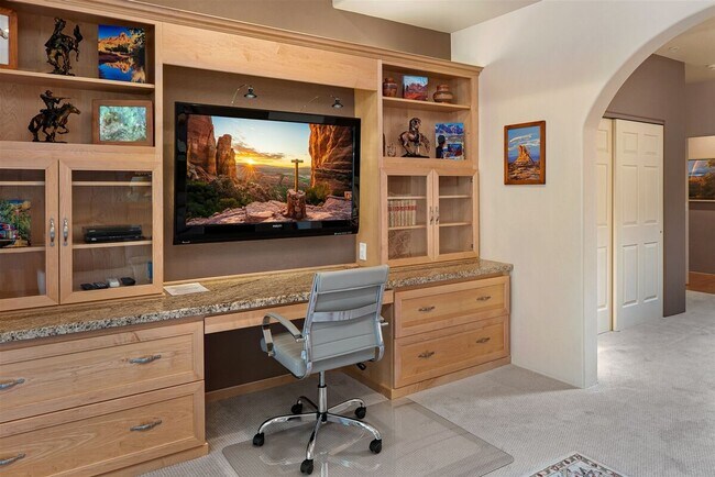 Building Photo - 160 Arroyo Seco Dr