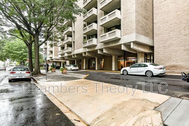 Building Photo - 1250 4th St SW