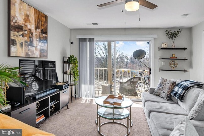 Building Photo - 1066 Gardenview Loop