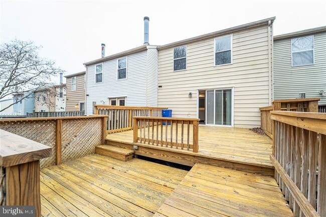 Building Photo - 9428 Orbitan Ct