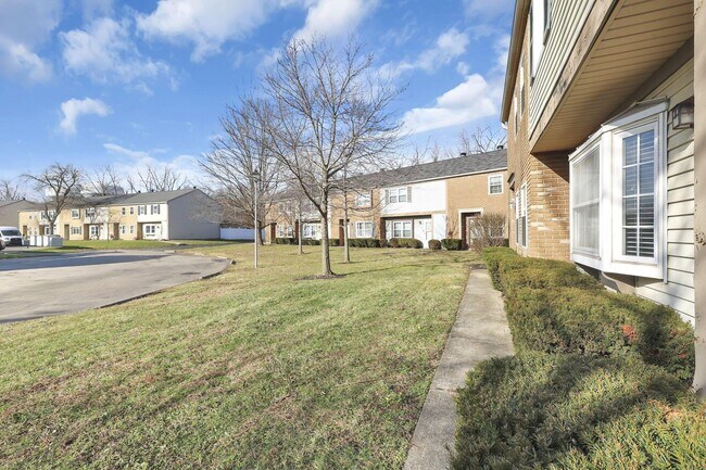 Building Photo - 1642 Park Row Dr