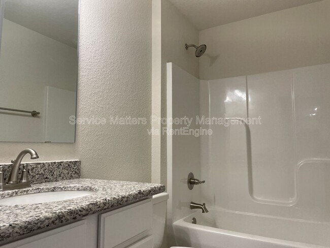 Building Photo - 5184 Peach Dr