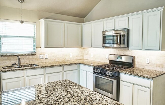 Building Photo - 9959 Driftwood Park Dr